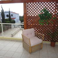 Дом на второй линии моря/озера, в пригороде на Кипре, Пафос, 180 кв.м.