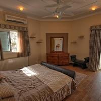 Вилла в пригороде на Кипре, Пафос, 450 кв.м.