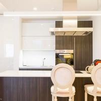 Flat at the first line of the sea / lake in Montenegro, Budva, 157 sq.m.