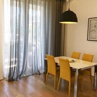 Flat at the first line of the sea / lake in Montenegro, Budva, 99 sq.m.