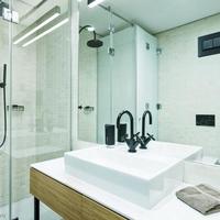 Квартира на второй линии моря/озера, в центре города в Черногории, Будва, 81 кв.м.