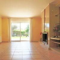 Townhouse in the city center, in the suburbs in Spain, Catalunya, Begur, 240 sq.m.