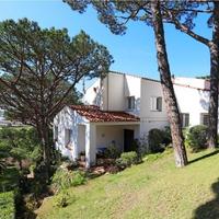 Villa in the city center, in the suburbs in Spain, Catalunya, Begur, 615 sq.m.