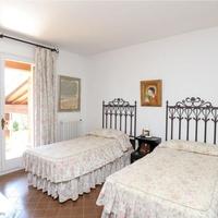 House in the city center, in the suburbs in Spain, Catalunya, Begur, 863 sq.m.