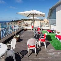 Hotel in the city center, at the first line of the sea / lake in Spain, Catalunya, Girona, 1786 sq.m.