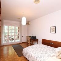 Townhouse in the city center in Spain, Catalunya, Begur, 600 sq.m.