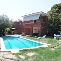 Townhouse in the suburbs in Spain, Catalunya, Begur, 750 sq.m.