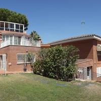 Townhouse in the suburbs in Spain, Catalunya, Begur, 750 sq.m.
