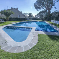 Townhouse in the suburbs in Spain, Catalunya, Begur, 330 sq.m.