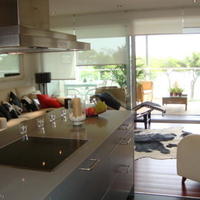 Квартира на первой линии моря/озера в Испании, Каталония, Жирона, 140 кв.м.