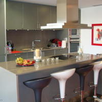 Квартира на первой линии моря/озера в Испании, Каталония, Жирона, 140 кв.м.