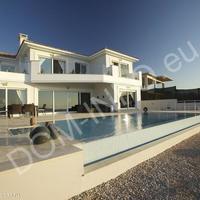 Villa at the first line of the sea / lake in Republic of Cyprus, Ammochostou, 276 sq.m.
