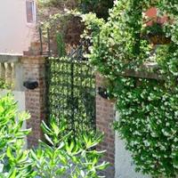 Дом в центре города в Черногории, 226 кв.м.