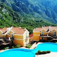 Flat at the second line of the sea / lake in Montenegro, 78 sq.m.