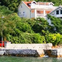 Flat at the second line of the sea / lake in Montenegro, 50 sq.m.