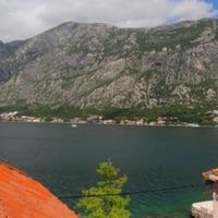 Flat at the first line of the sea / lake in Montenegro, 51 sq.m.