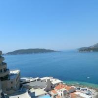 Квартира на первой линии моря/озера, в пригороде в Черногории, 66 кв.м.