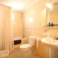 Apartment at the first line of the sea / lake, in the suburbs in Spain, Comunitat Valenciana, Alicante, 70 sq.m.