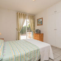 Apartment at the first line of the sea / lake, in the suburbs in Spain, Comunitat Valenciana, Alicante, 60 sq.m.