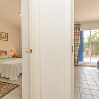 Apartment at the first line of the sea / lake, in the suburbs in Spain, Comunitat Valenciana, Alicante, 60 sq.m.