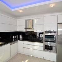 Квартира в центре города, на первой линии моря/озера в Турции, 255 кв.м.