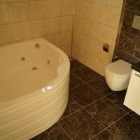 Апартаменты на второй линии моря/озера, в центре города в Турции, 125 кв.м.