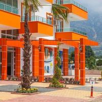 Апартаменты на второй линии моря/озера, в центре города в Турции, 120 кв.м.