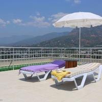 Апартаменты на второй линии моря/озера, в центре города в Турции, 120 кв.м.