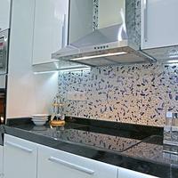 Апартаменты на второй линии моря/озера, в центре города в Турции, 120 кв.м.