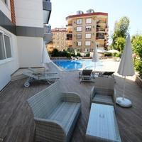 Пентхаус на второй линии моря/озера, в центре города в Турции, 130 кв.м.