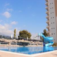 Апартаменты на второй линии моря/озера, в центре города в Турции, 196 кв.м.