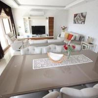 Apartment in the city center in Turkey, 250 sq.m.