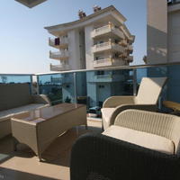 Квартира на первой линии моря/озера, в пригороде в Турции, 55 кв.м.