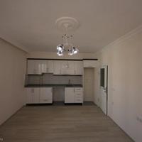 Квартира на второй линии моря/озера, в центре города в Турции, 85 кв.м.