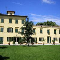 Villa in Italy, Pisa, 1500 sq.m.