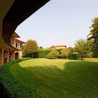 Villa in Italy, Tronzano Lago Maggiore, 500 sq.m.