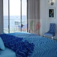 Land plot at the first line of the sea / lake in Italy, San Donnino