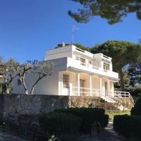 Villa in Italy, Ventimiglia, 350 sq.m.