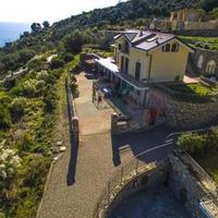 Villa in the suburbs in Italy, San Donnino, 300 sq.m.