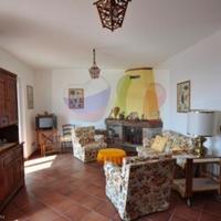 Вилла в пригороде в Италии, Сан-Донино, 230 кв.м.