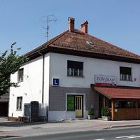 Other commercial property in Slovenia, Domzale, 460 sq.m.