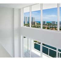 Penthouse in the big city, at the seaside in the USA, Florida, Miami, 300 sq.m.