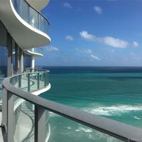 Апартаменты в большом городе, у моря в США, Флорида, Майами, 200 кв.м.