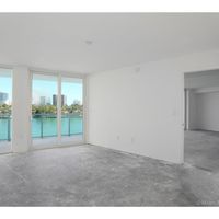 Apartment in the big city, at the seaside in the USA, Florida, Miami, 118 sq.m.