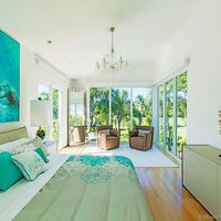 Villa at the seaside in the USA, Florida, Miami, 310 sq.m.