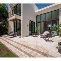 Villa at the seaside in the USA, Florida, Miami, 350 sq.m.