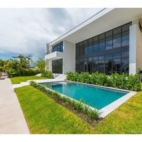 Villa at the seaside in the USA, Florida, Miami, 550 sq.m.