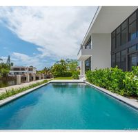 Villa at the seaside in the USA, Florida, Miami, 550 sq.m.