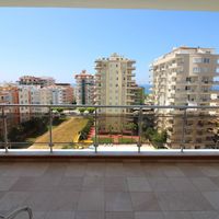 Apartment in the suburbs, at the seaside in Turkey, Mahmutlar, 140 sq.m.