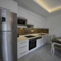 Апартаменты на второй линии моря/озера, в центре города в Турции, 123 кв.м.